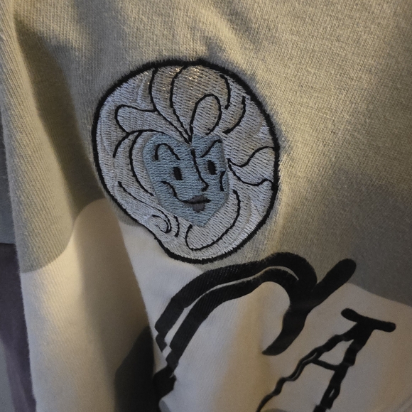 Disney Off-White Sweatshirt - Picture 4 of 6